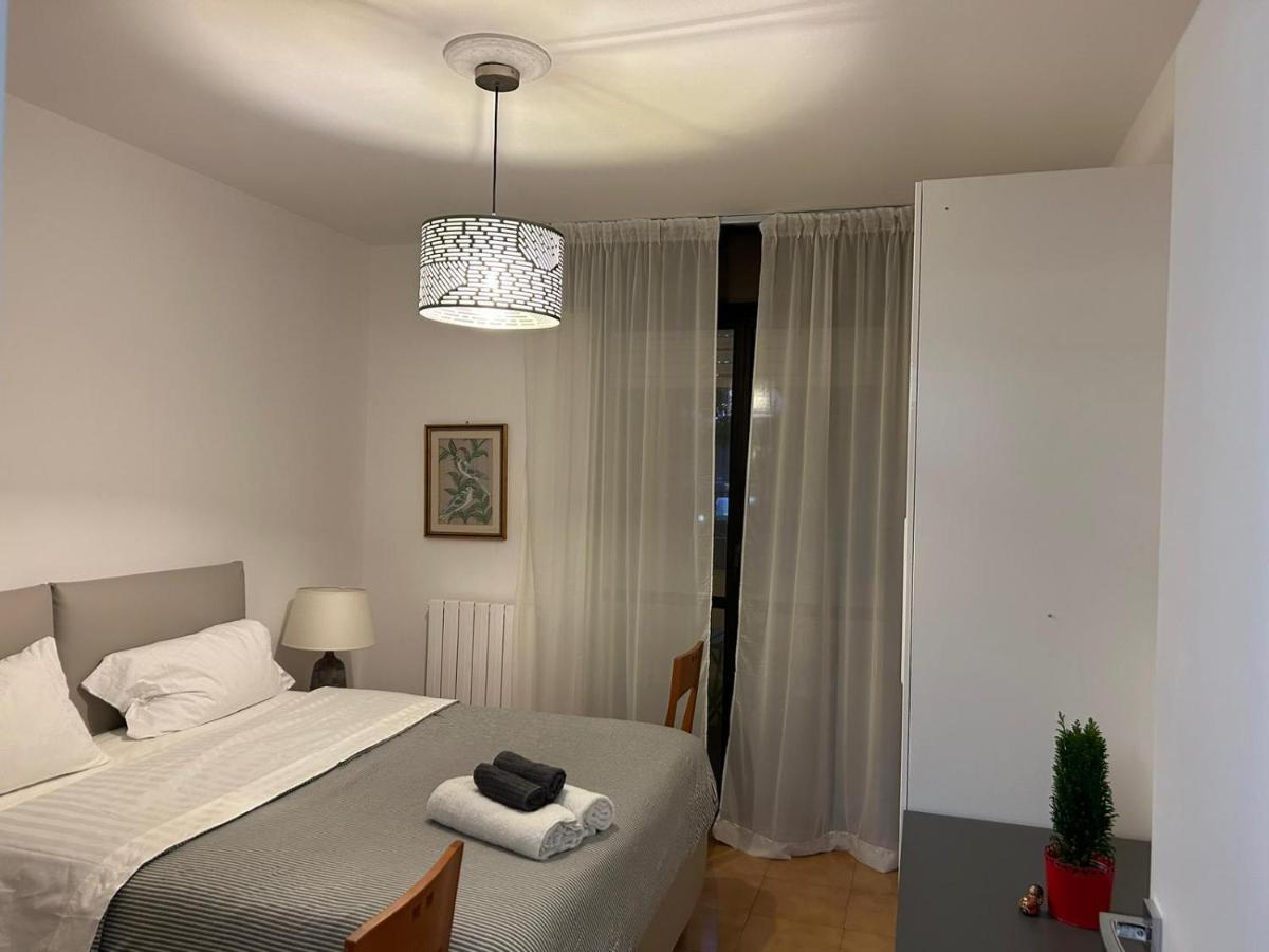 Casa Vacanze 1702, Con La Camera Matrimoniale Con Il Bagno Privato E Un Soggiorno Comune Милано Екстериор снимка